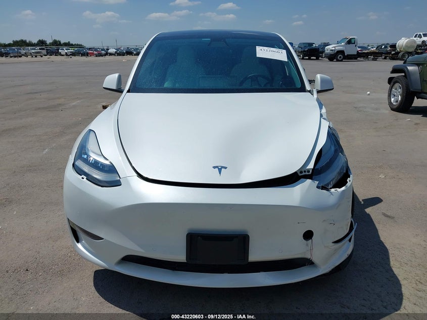 2021 Tesla Model Y Long Range Dual Motor All-Wheel Drive VIN: 5YJYGAEE7MF179038 Lot: 43220603