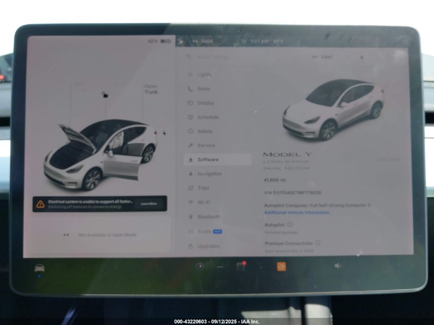 2021 Tesla Model Y Long Range Dual Motor All-Wheel Drive VIN: 5YJYGAEE7MF179038 Lot: 43220603