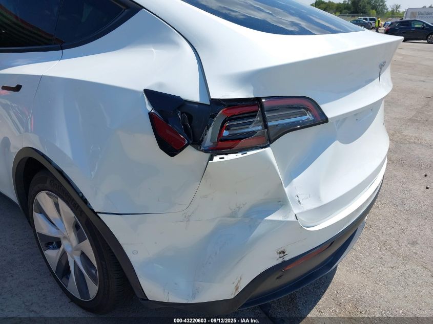 2021 Tesla Model Y Long Range Dual Motor All-Wheel Drive VIN: 5YJYGAEE7MF179038 Lot: 43220603
