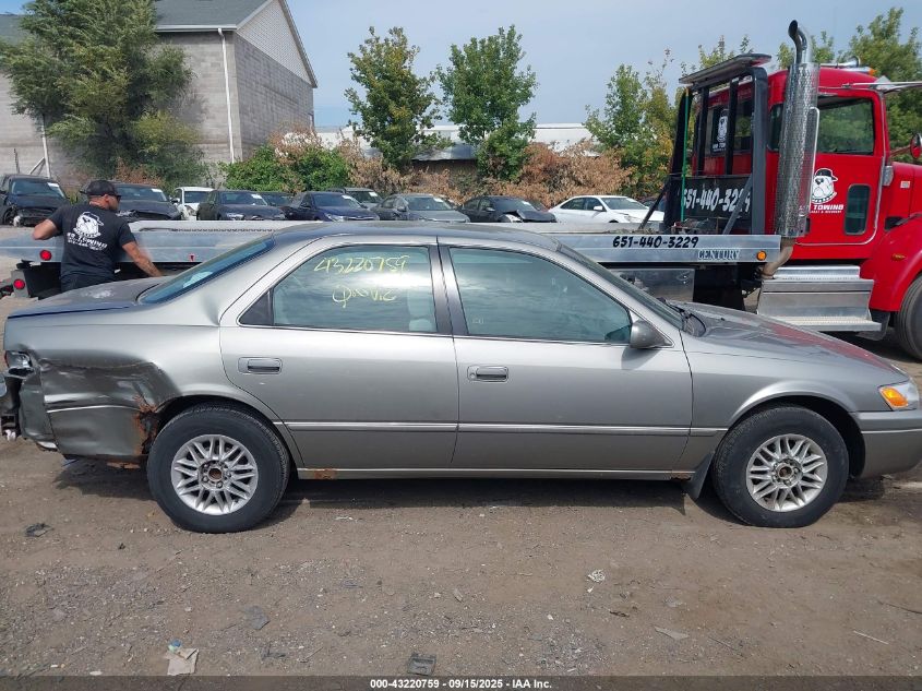 1999 Toyota Camry Le VIN: 4T1BG22K2XU435633 Lot: 43220759
