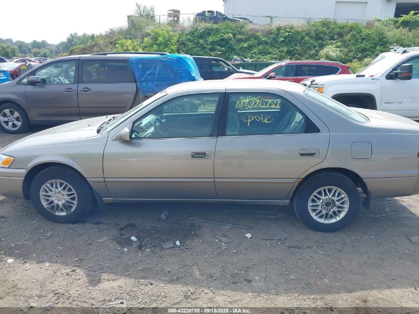 1999 Toyota Camry Le VIN: 4T1BG22K2XU435633 Lot: 43220759