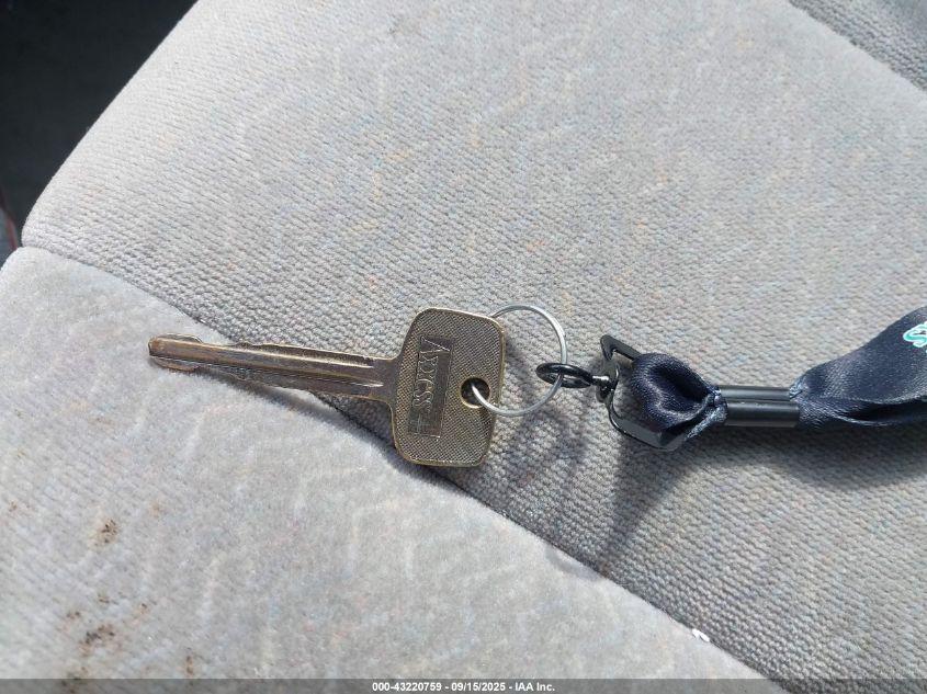 1999 Toyota Camry Le VIN: 4T1BG22K2XU435633 Lot: 43220759