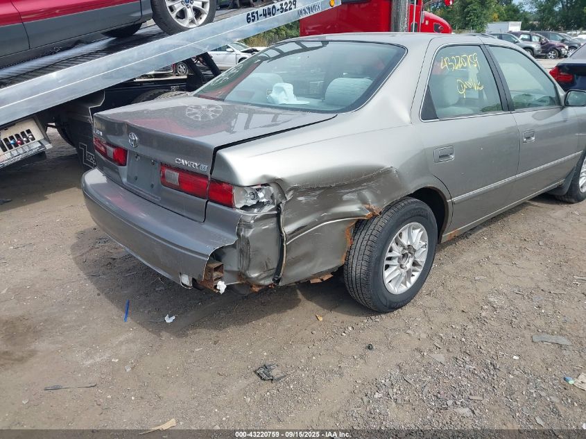 1999 Toyota Camry Le VIN: 4T1BG22K2XU435633 Lot: 43220759