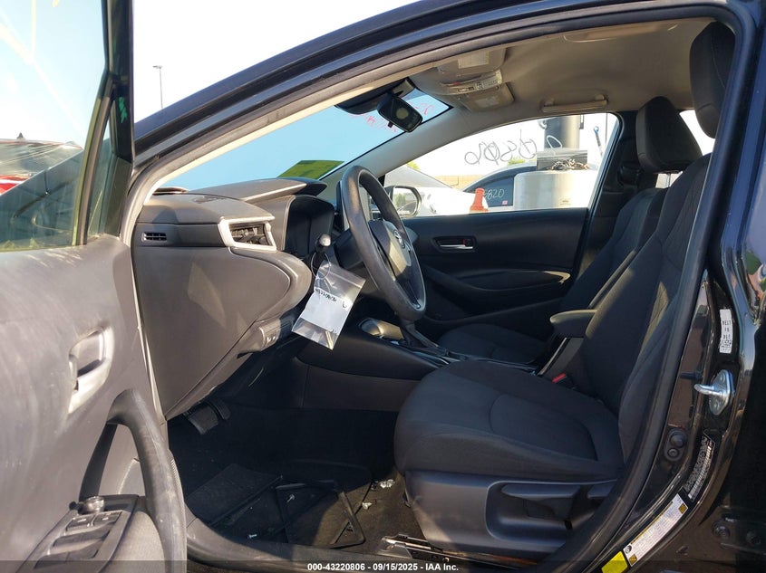 2020 TOYOTA COROLLA LE - JTDEPRAE3LJ024484