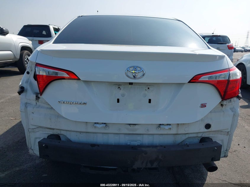 2015 Toyota Corolla S Plus VIN: 5YFBURHE2FP348933 Lot: 43220911