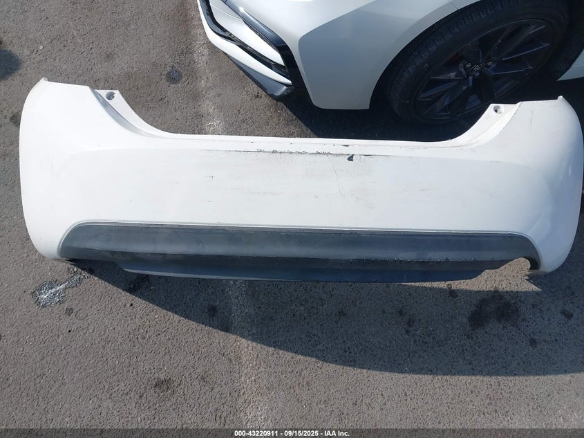 2015 Toyota Corolla S Plus VIN: 5YFBURHE2FP348933 Lot: 43220911