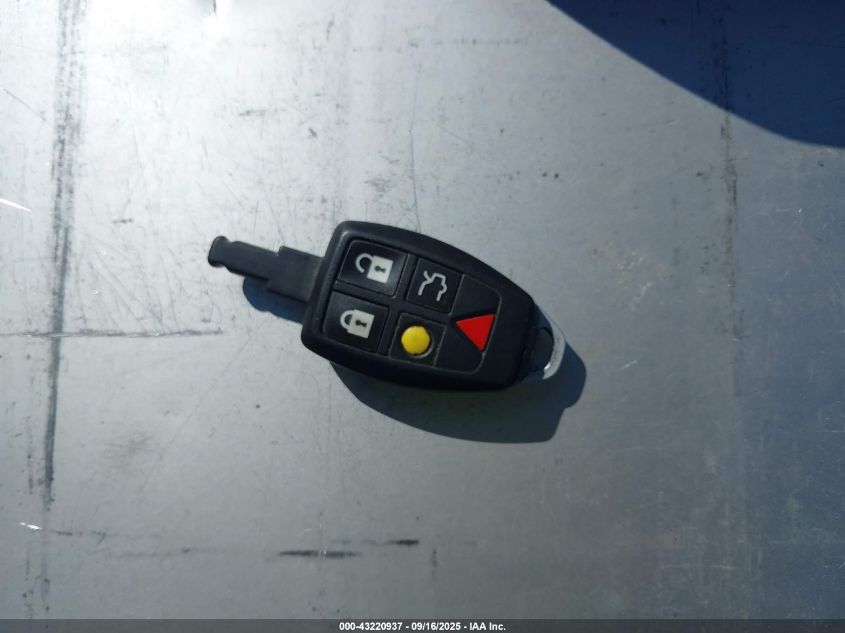 2007 Volvo C70 T5 VIN: YV1MC68267J015702 Lot: 43220937