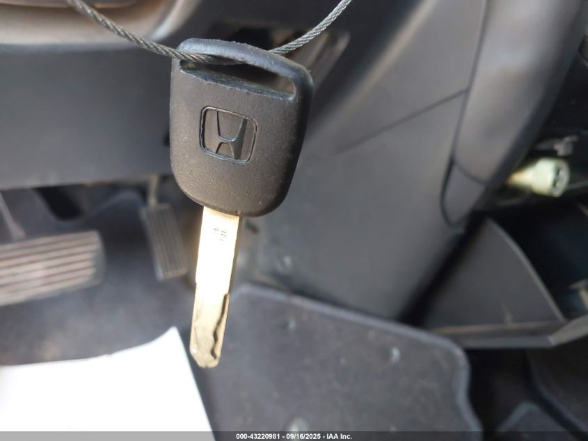 2004 Honda Cr-V Lx VIN: JHLRD68554C004227 Lot: 43220981