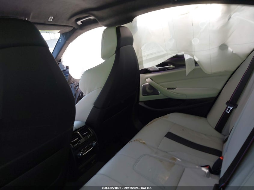 2023 BMW M5 - WBS83CH00PCL70074