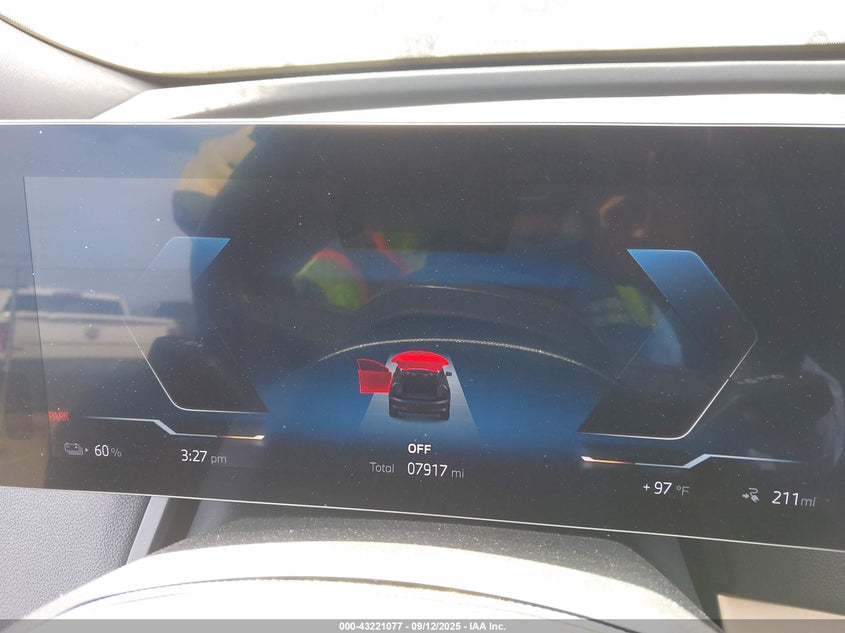 2024 BMW Ix xDrive50 VIN: WB523CF07RCN39005 Lot: 43221077