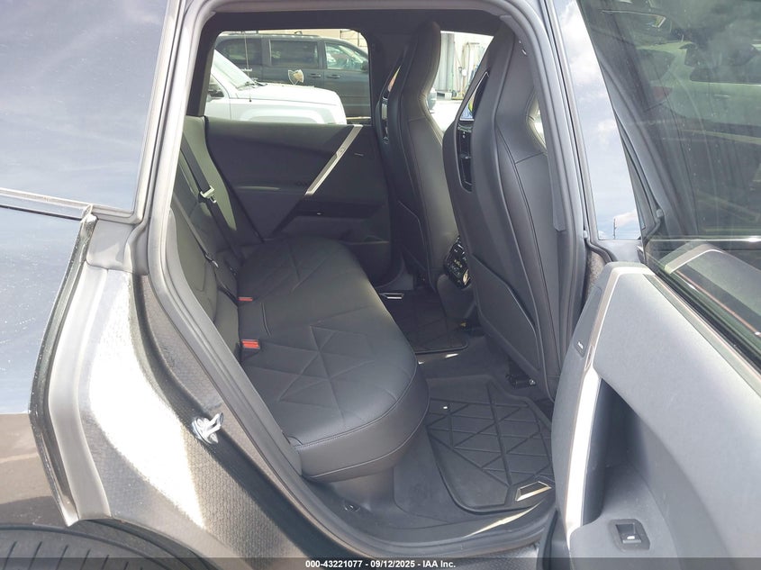 2024 BMW Ix xDrive50 VIN: WB523CF07RCN39005 Lot: 43221077