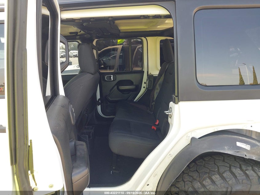 2020 JEEP WRANGLER UNLIMITED SPORT S 4X4 - 1C4HJXDG4LW338700