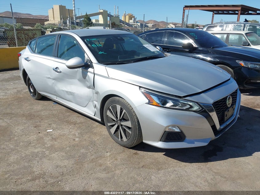 NISSAN ALTIMA SV FWD 2021
