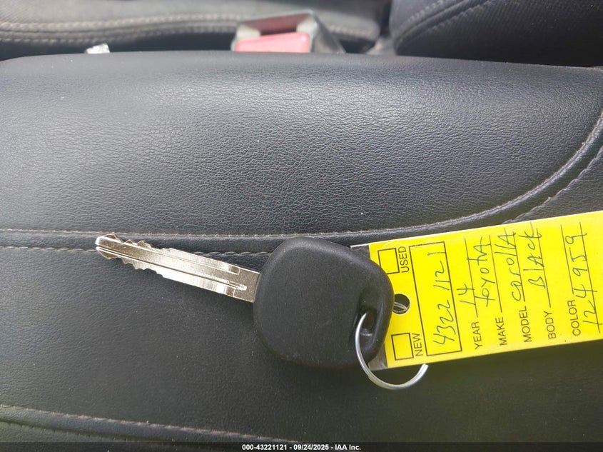 2014 Toyota Corolla Le VIN: 5YFBURHE9EP124959 Lot: 43221121