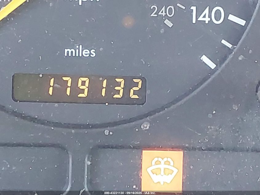 2004 Mercedes-Benz Ml 500 4Matic VIN: 4JGAB75E94A497217 Lot: 43221130