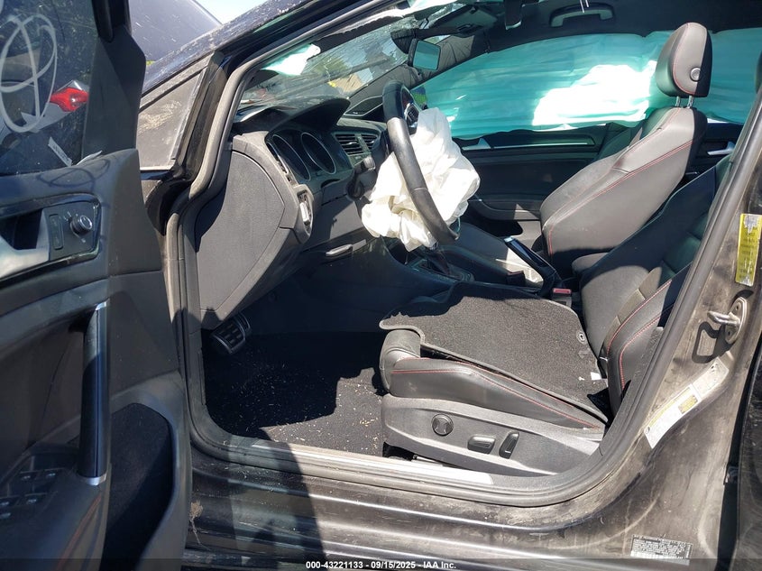 2016 VOLKSWAGEN GOLF GTI AUTOBAHN W/PERFORMANCE PACKAGE 4-DOOR - 3VW447AU3GM064652