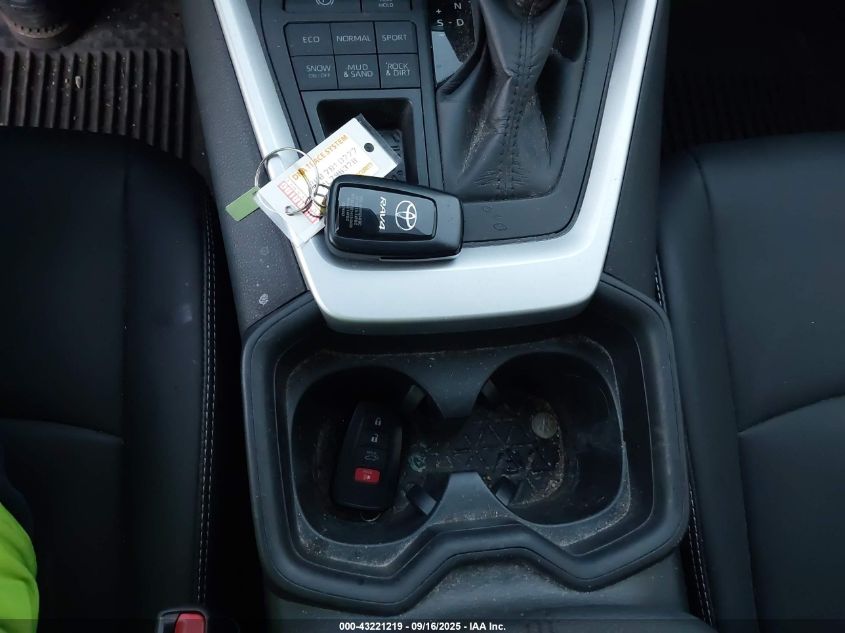 2021 Toyota Rav4 Xle Premium VIN: 2T3A1RFV0MW205702 Lot: 43221219