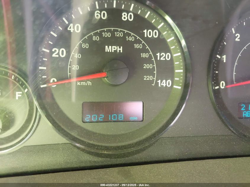 2005 Jeep Grand Cherokee Laredo VIN: 1J4HR48N05C702898 Lot: 43221237