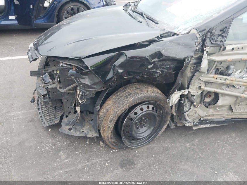 2016 Toyota Corolla Le VIN: 2T1BURHE9GC719538 Lot: 43221303