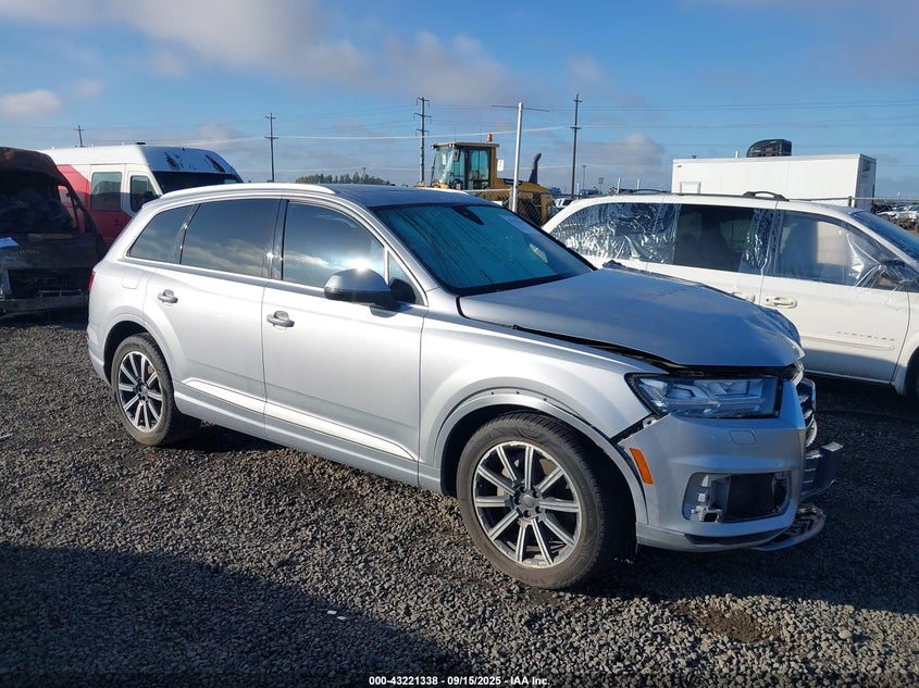 AUDI Q7 3.0T PREMIUM