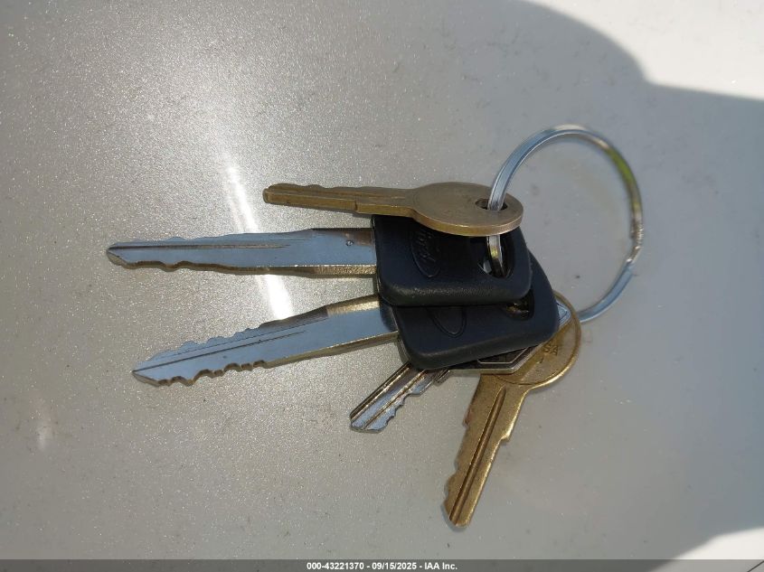 1999 Ford Ranger Xl/Xlt VIN: 1FTYR10C1XPA32174 Lot: 43221370