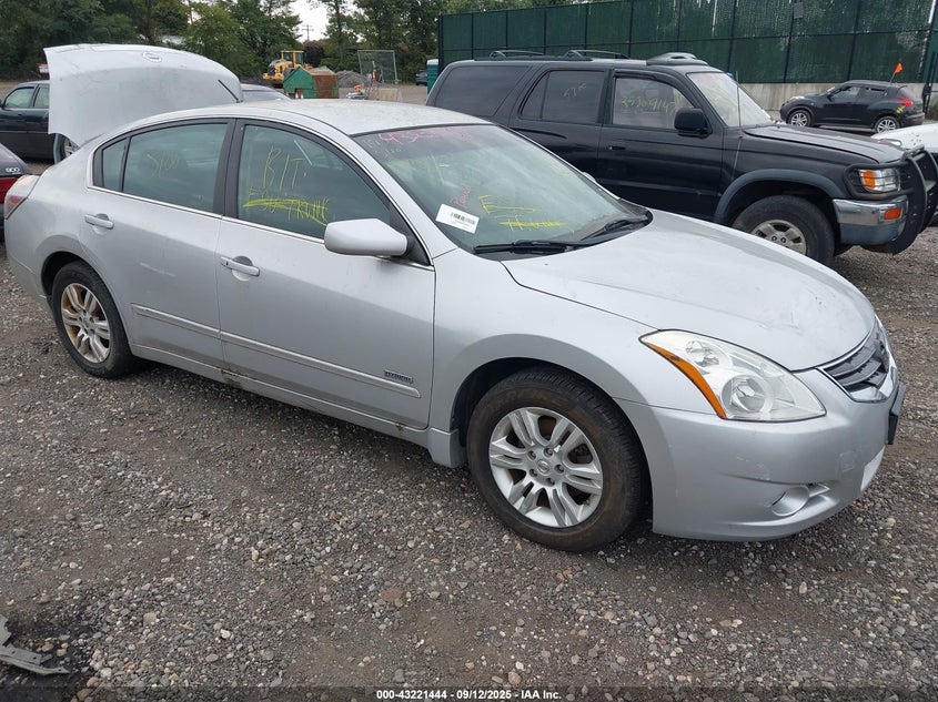 NISSAN ALTIMA HYBRID