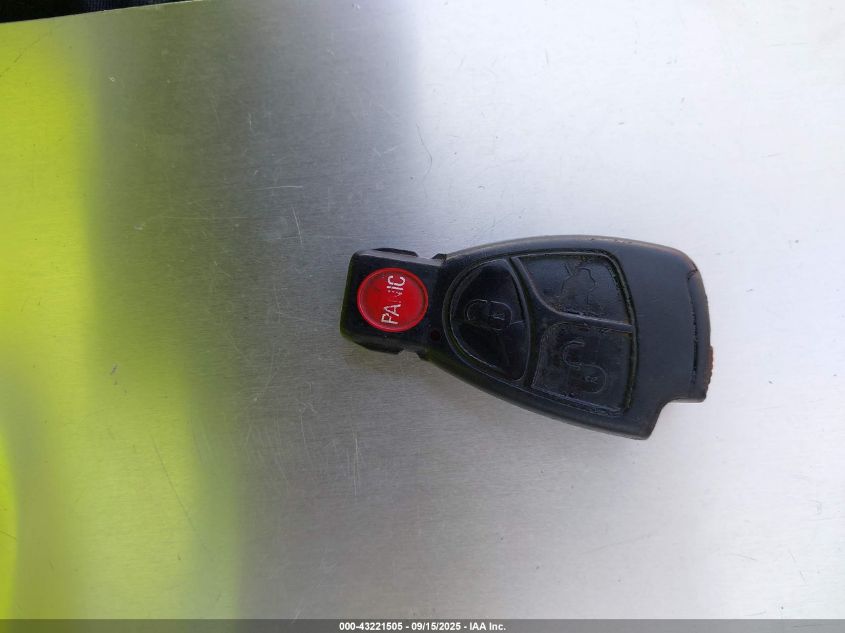 2001 Mercedes-Benz E 320 VIN: WDBJF65J61B369635 Lot: 43221505