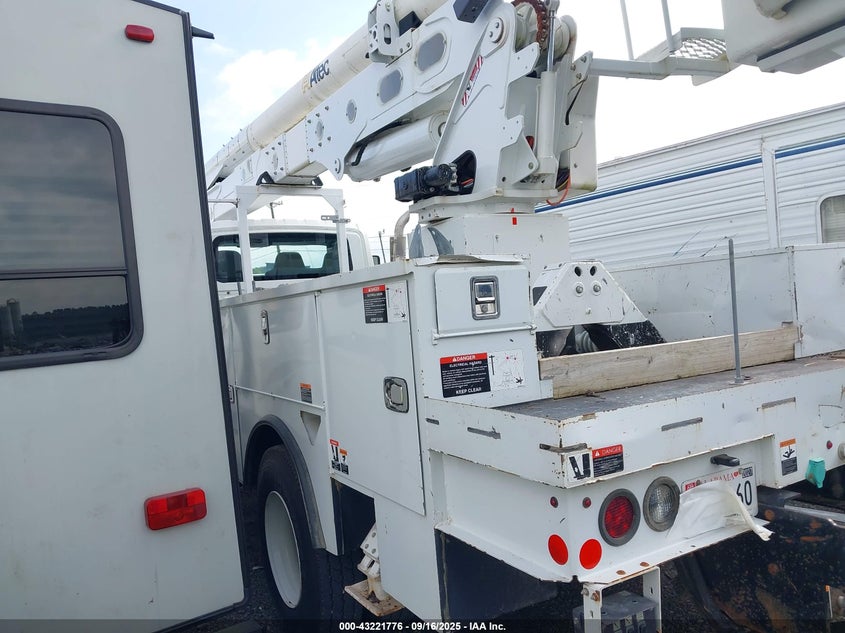 2021 International Hv white null diesel 3HAEEMMN6ML337801 photo #4