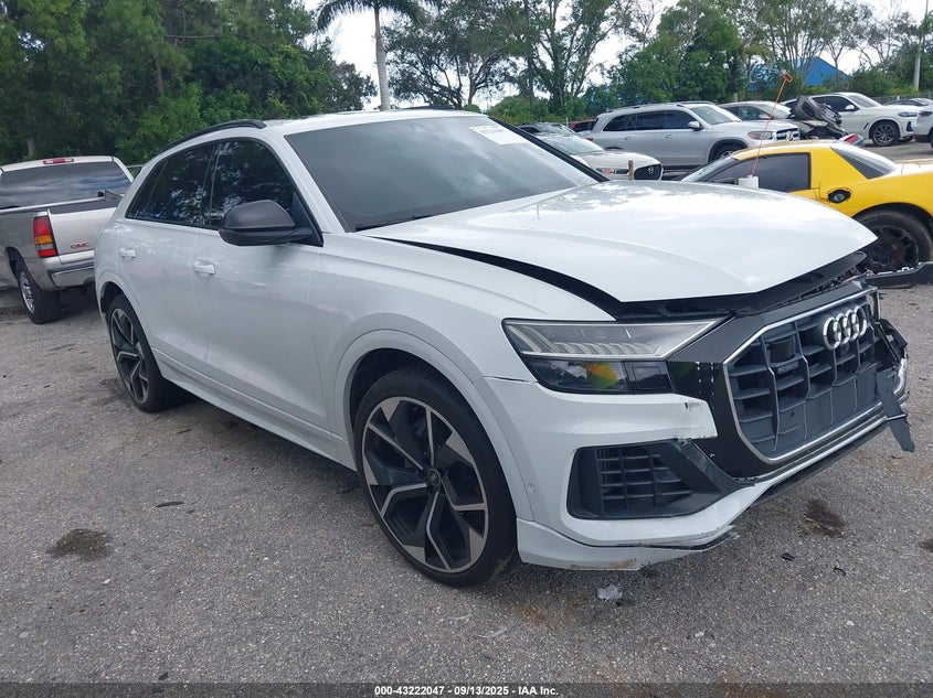 AUDI Q8 55 PREMIUM