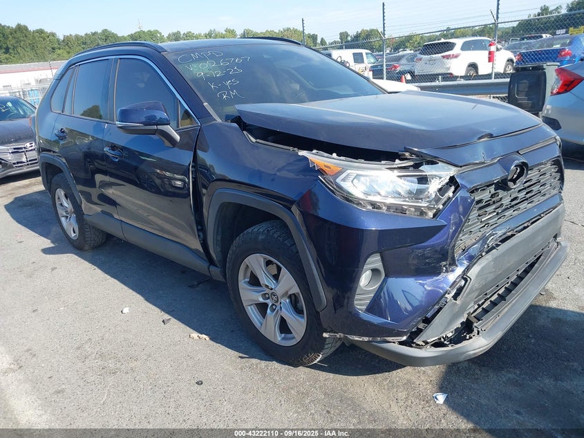 2019 TOYOTA RAV4 XLE/XLE PREMIUM - JTMP1RFV3KD026767