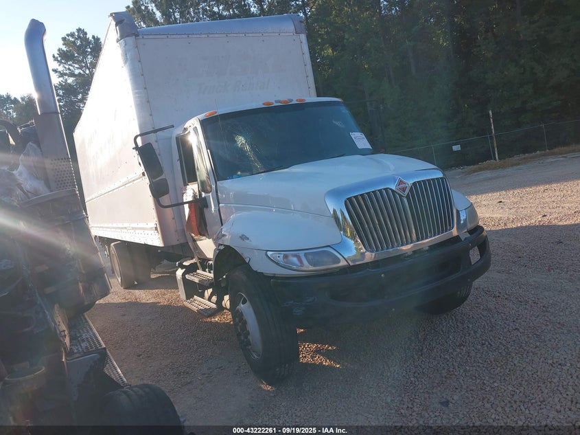 2019 International Durastar 4300 white null diesel 1HTMMMML6KH585174 photo #1