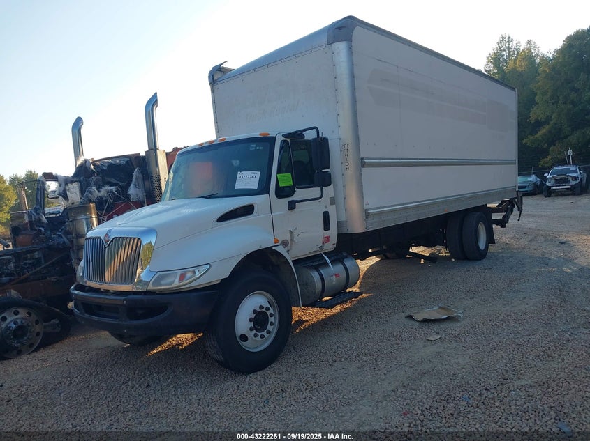 2019 International Durastar 4300 white null diesel 1HTMMMML6KH585174 photo #3