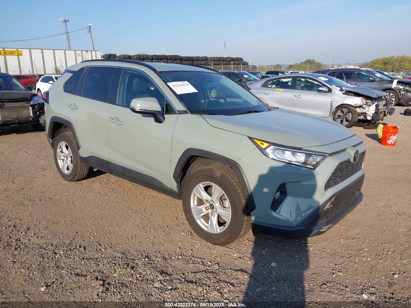 TOYOTA RAV4 XLE