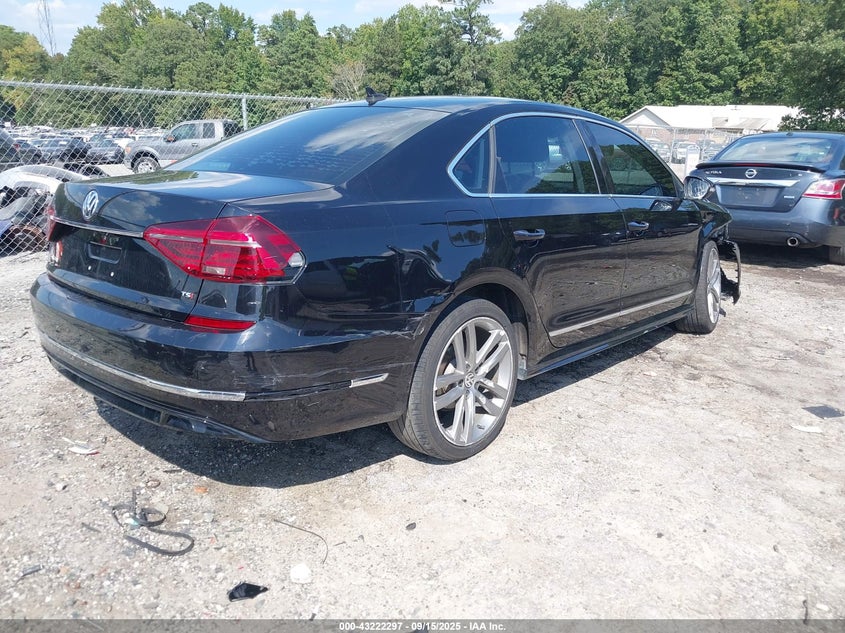 2017 VOLKSWAGEN PASSAT 1.8T R-LINE 1VWDT7A33HC002729