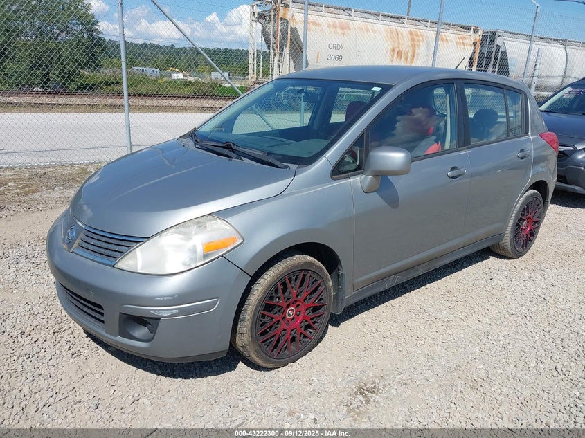 2007 Nissan Versa 1.8S silver hatchback gasoline 3N1BC13E27L411249 photo #3