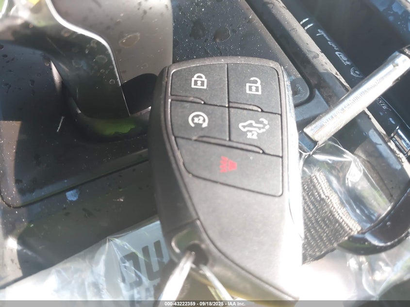 2024 CHEVROLET SILVERADO 1500 4WD  SHORT BED RST - 1GCUDEEDXRZ249610