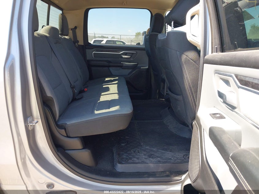 1C6SRFFT4KN623654 2019 RAM 1500 photo no. 8