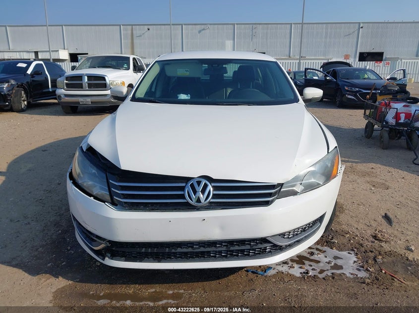 2013 Volkswagen Passat 2.5L Wolfsburg Edition VIN: 1VWAH7A38DC141947 Lot: 43222625