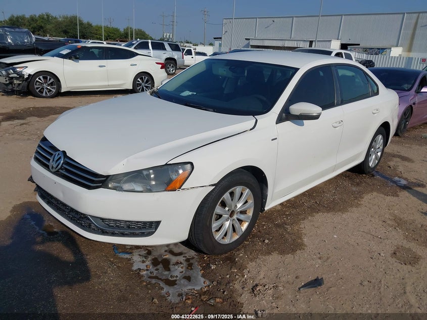 1VWAH7A38DC141947 2013 VOLKSWAGEN PASSAT photo no. 2