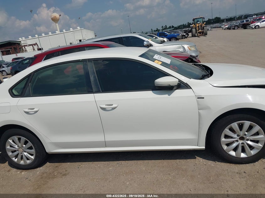 2013 Volkswagen Passat 2.5L Wolfsburg Edition VIN: 1VWAH7A38DC141947 Lot: 43222625