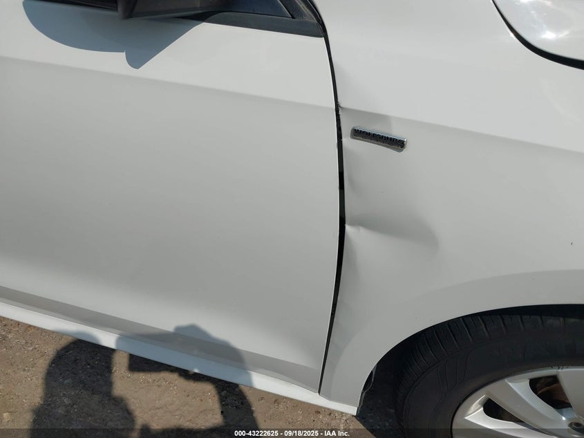 2013 Volkswagen Passat 2.5L Wolfsburg Edition VIN: 1VWAH7A38DC141947 Lot: 43222625