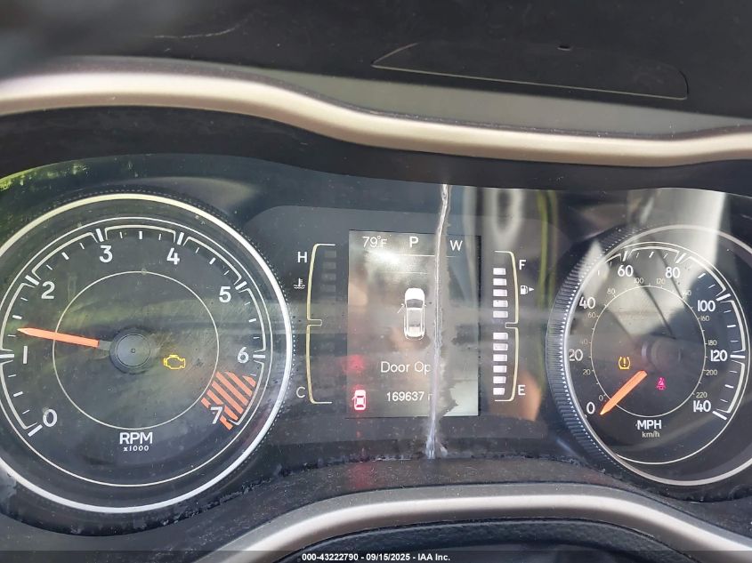 2015 Jeep Cherokee Latitude VIN: 1C4PJMCBXFW792227 Lot: 43222790