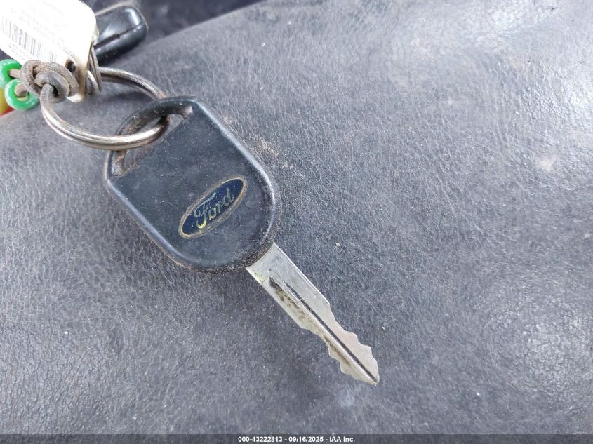 2005 Ford Thunderbird 50Th Anniversary VIN: 1FAHP60A35Y109013 Lot: 43222813