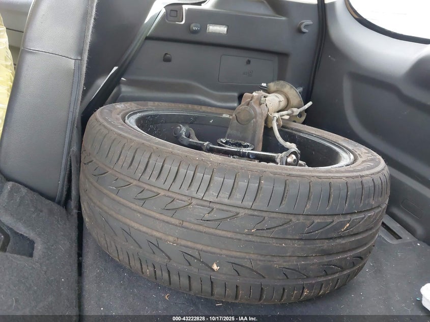 2017 Ford Escape Titanium VIN: 1FMCU0J91HUA60982 Lot: 43222828