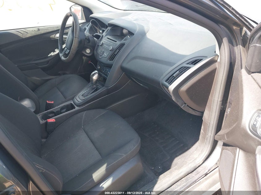 2016 FORD FOCUS SE - 1FADP3F21GL373621