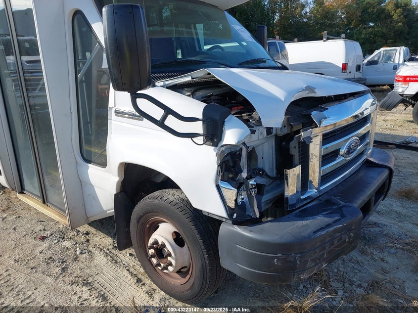 2019 Ford E-450 Cutaway VIN: 1FDFE4FS2KDC25975 Lot: 43223147