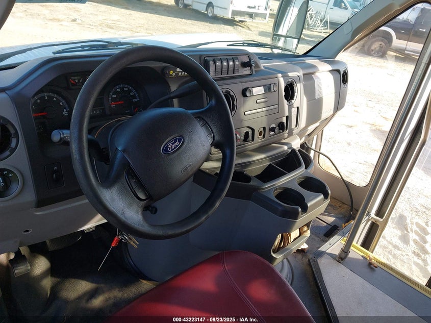 2019 Ford E-450 Cutaway VIN: 1FDFE4FS2KDC25975 Lot: 43223147