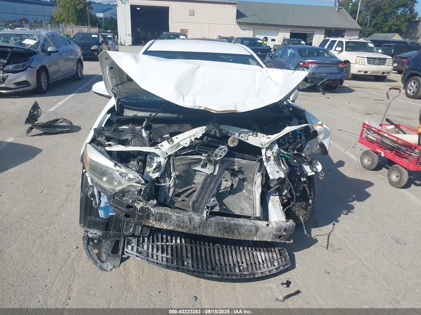 2016 TOYOTA COROLLA LE - 2T1BURHE0GC513721