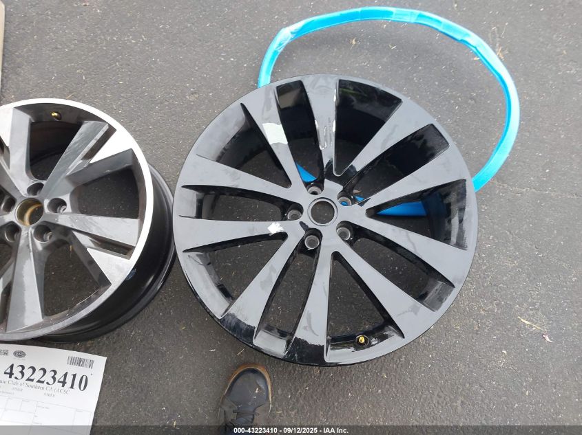 200 Other Other VIN: PARTSONLY Lot: 43223410