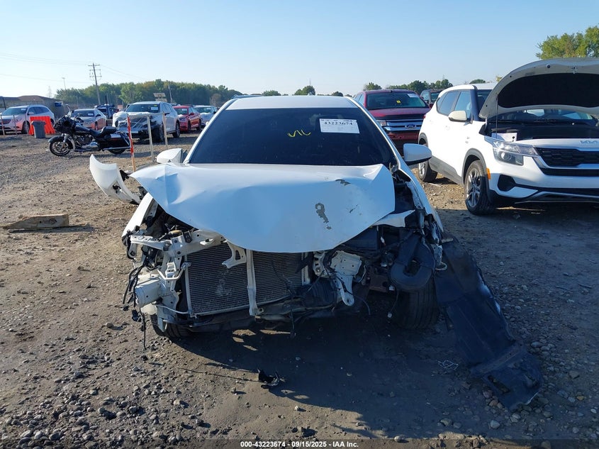 2014 Toyota Corolla Le Plus VIN: 2T1BURHE2EC158113 Lot: 43223674